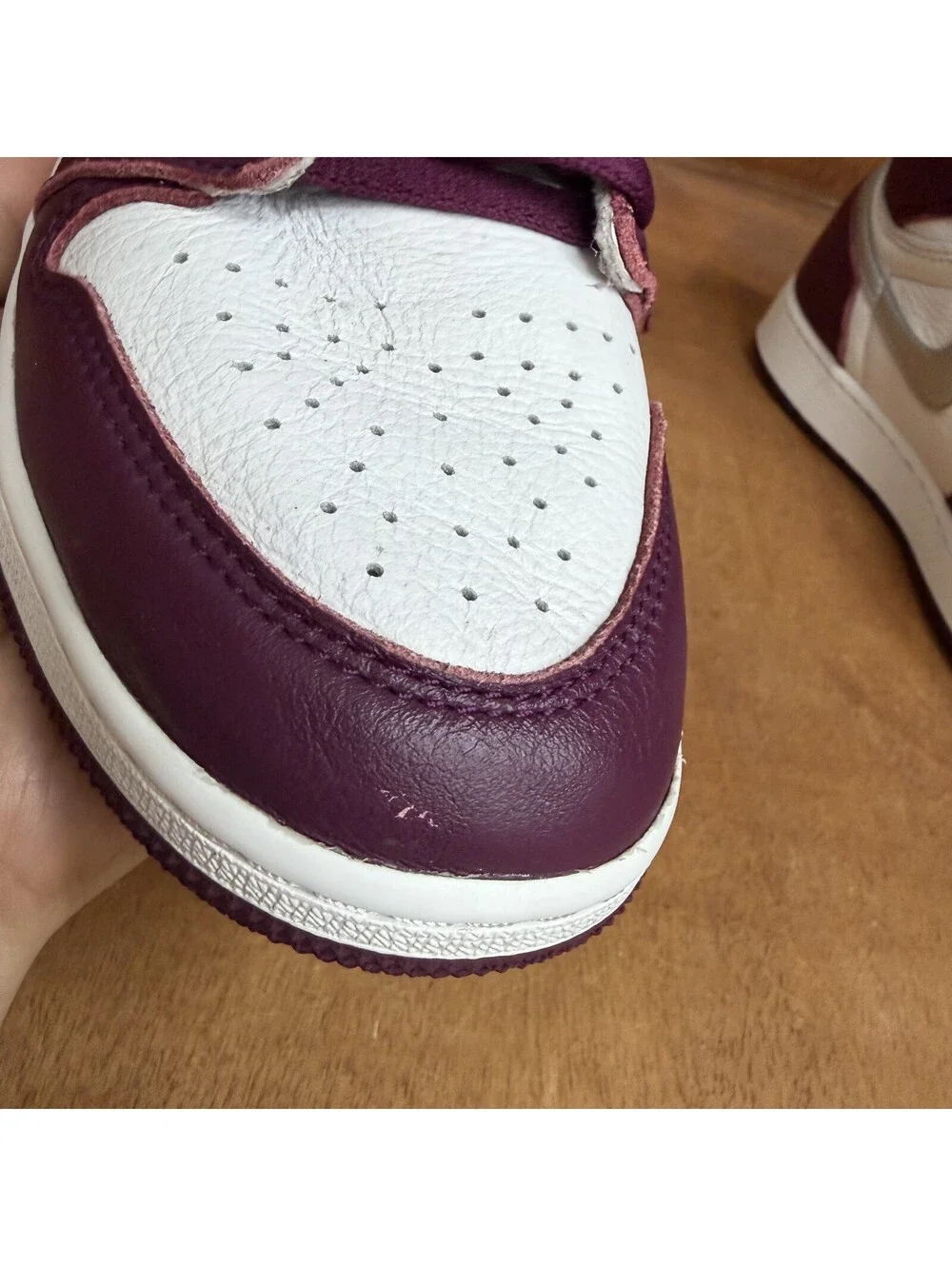 Nike Air Jordan 1 Retro High OG GS Bordeaux Youth Size 5.5Y Sneakers 575441-611